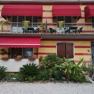 https://ca-del-sasso-country-house.hotelinveneto.com